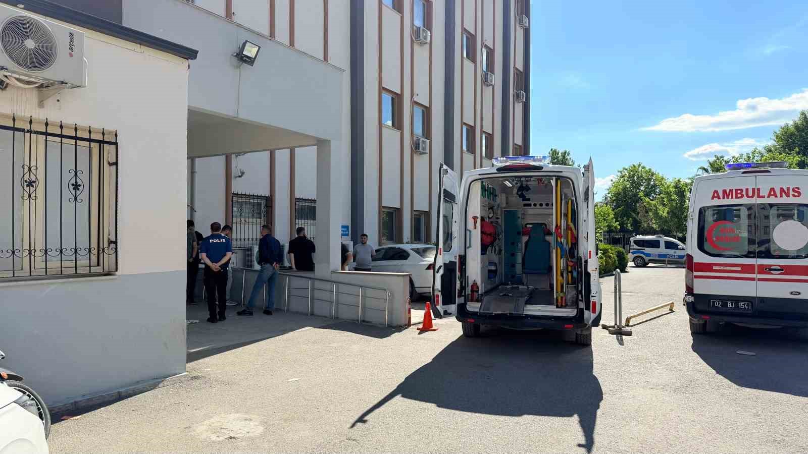 Baraj yolunda motosiklet kazası: 2 yaralı