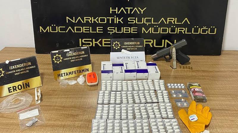 Hatay’da mayıs ayında uyuşturucu suçundan 77 şüpheli tutuklandıHatay'da polisin mayıs ayında gerçekleştirdiği narkotik operasyonlarında yakalanan 159 şüpheliden 77'si tutuklandı.