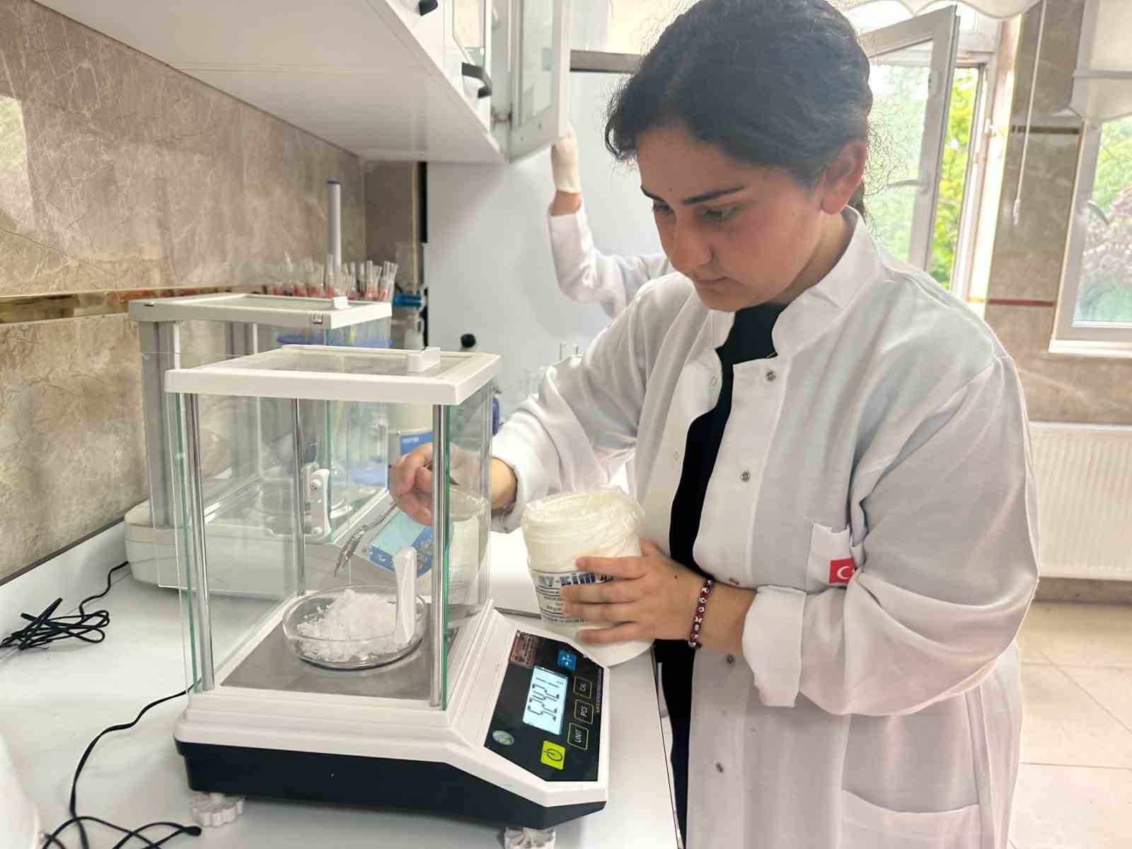 Bursa’daki kız lisesi sıfır atıkla örnek oluyor, ekonomiye katkı sunuyor