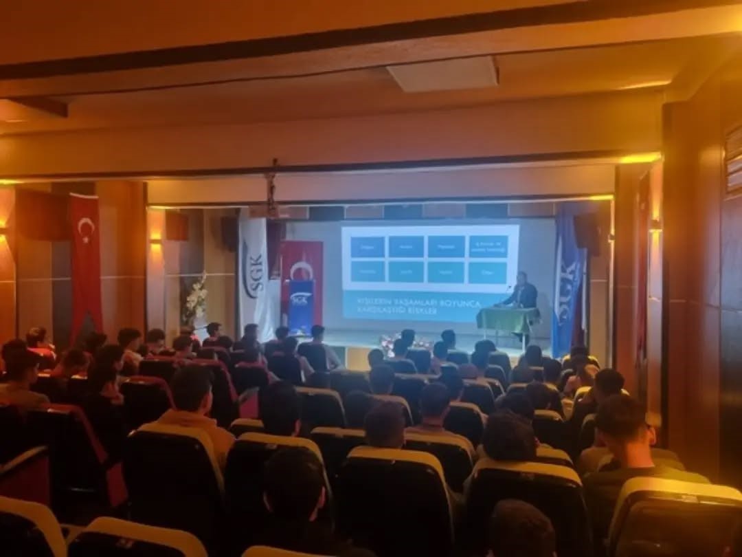 Bayburt’ta öğrencilere sosyal güvenlik bilinci anlatıldı