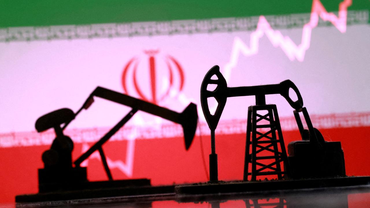Brent petrolün varil fiyatı 96 doları aştı