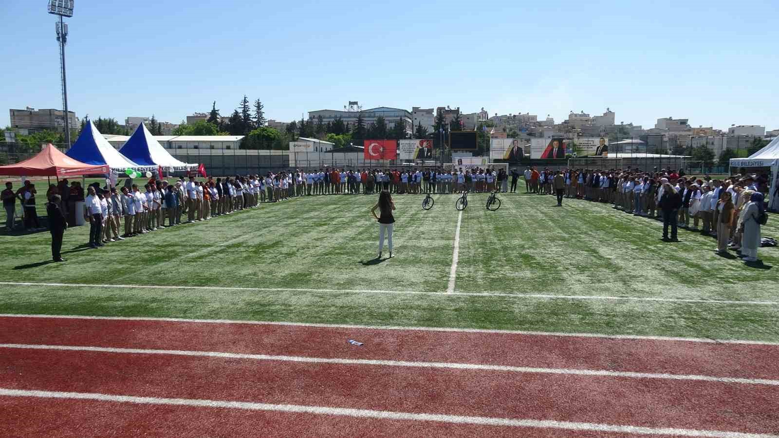 ’Sağlıklı Gençlik Haftası’nda öğrenciler spor etkinliklerinde buluştu