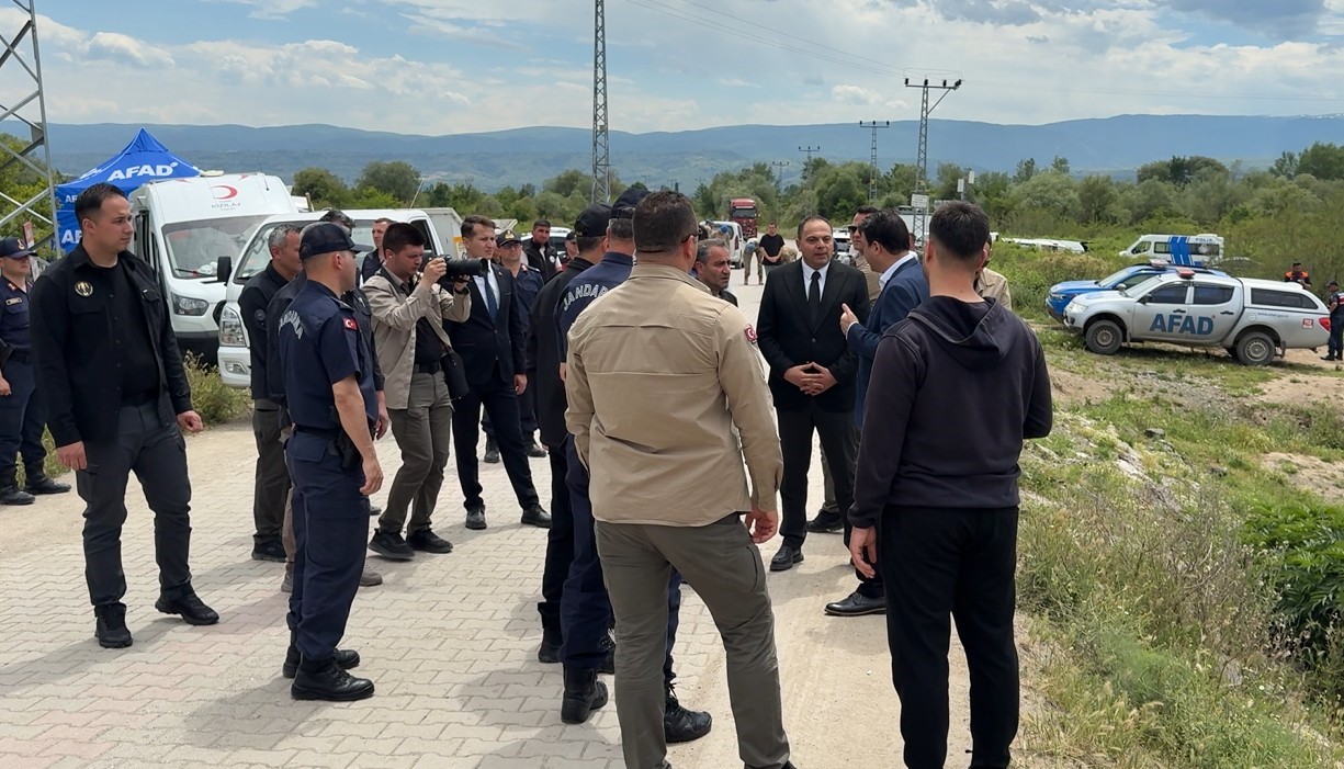 Tokat’ta kayıp iki kişiyi arama çalışmaları sürüyor