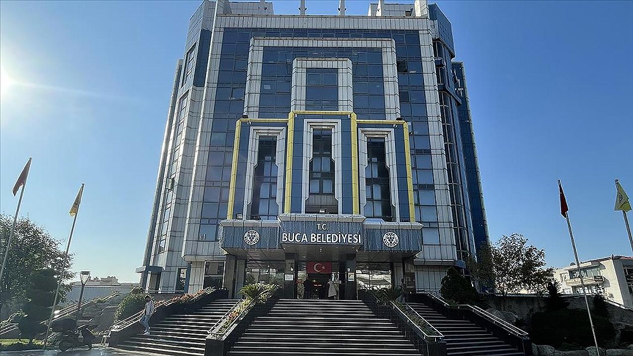 Buca Belediyesi'ne yolsuzluk operasyonunda gözaltı sayısı 54 oldu