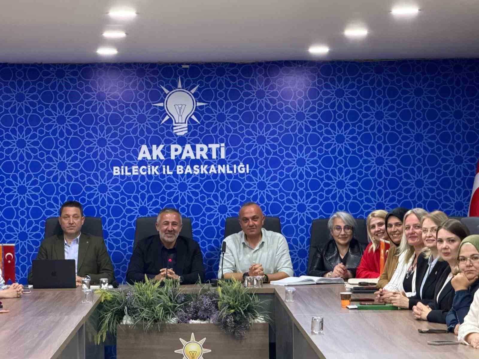AK Parti’de yol haritası belirlendi
