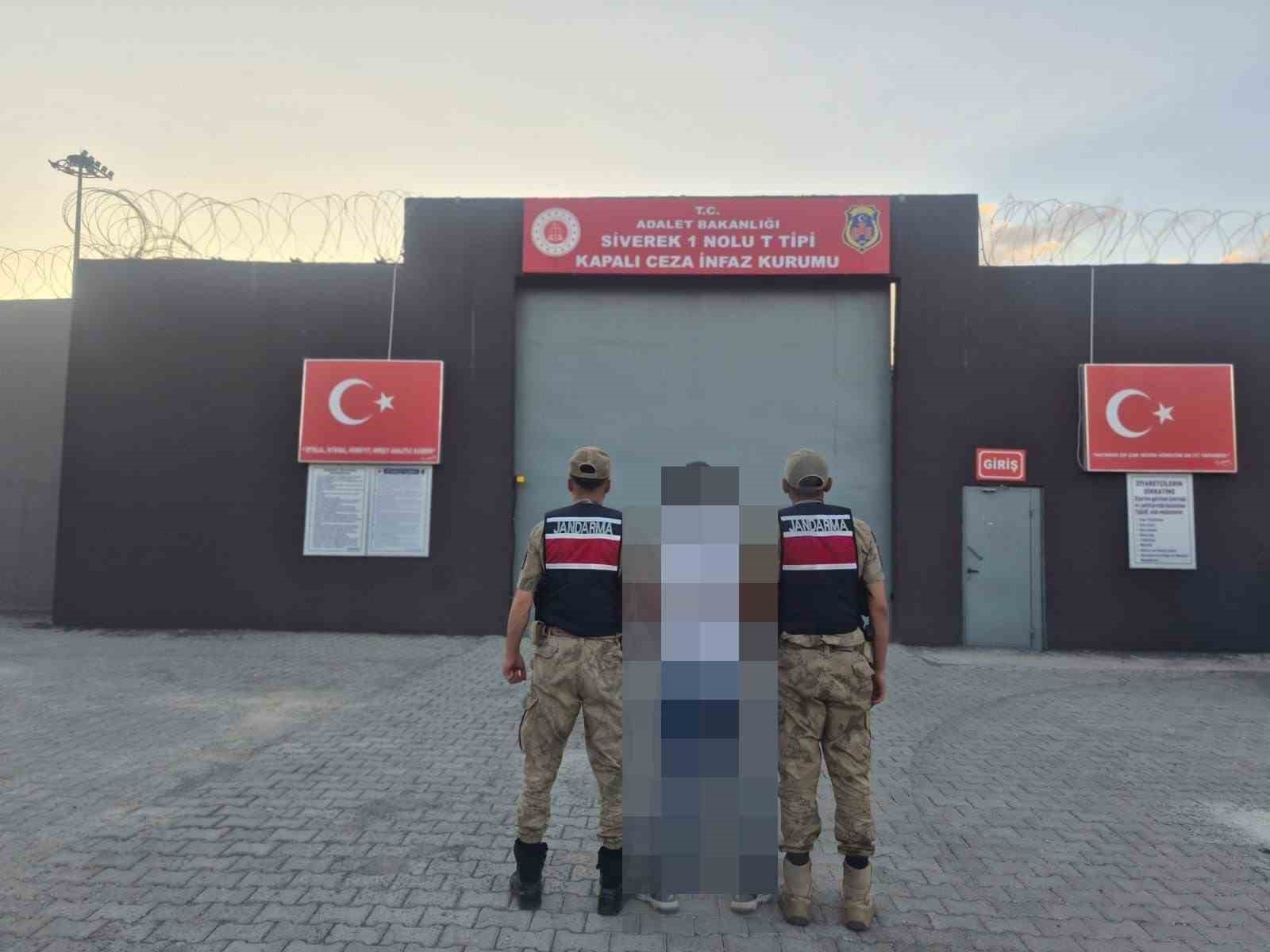 Siverek’te 7 yıl 6 ay hapis cezasıyla aranan şahıs yakalandı