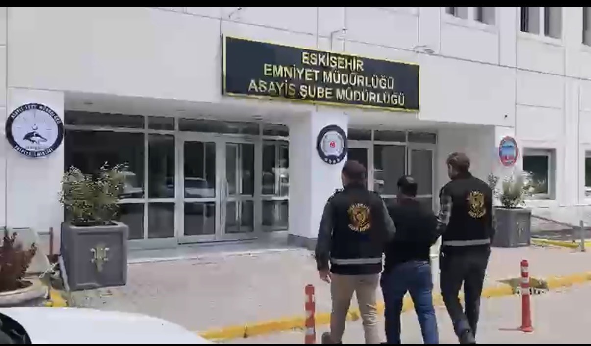 Çeşitli suçlardan haklarında hapis cezası bulunan 4 şahıs yakalandı