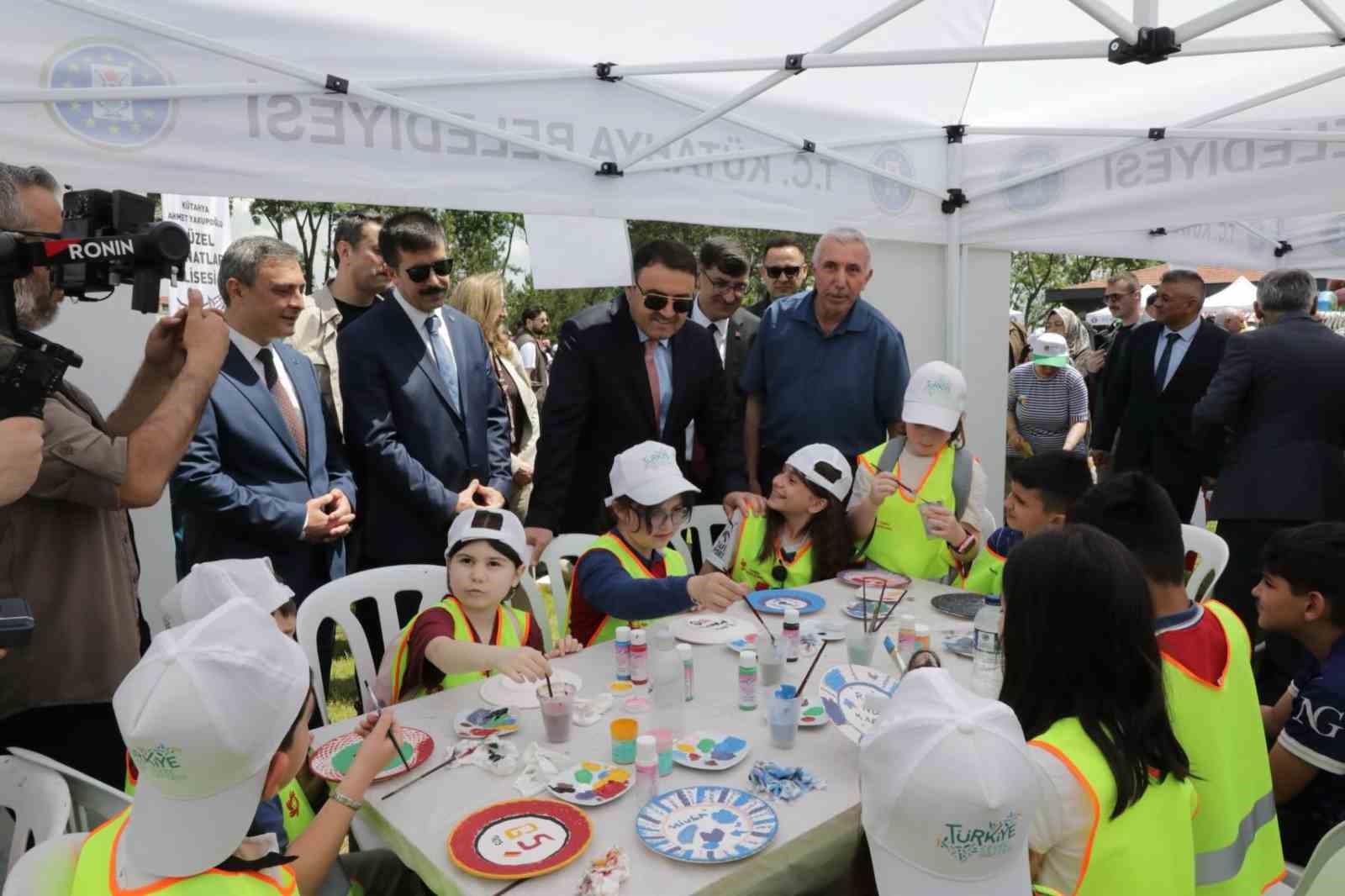 Kütahya’da "Dünya bize emanet" etkinliği
