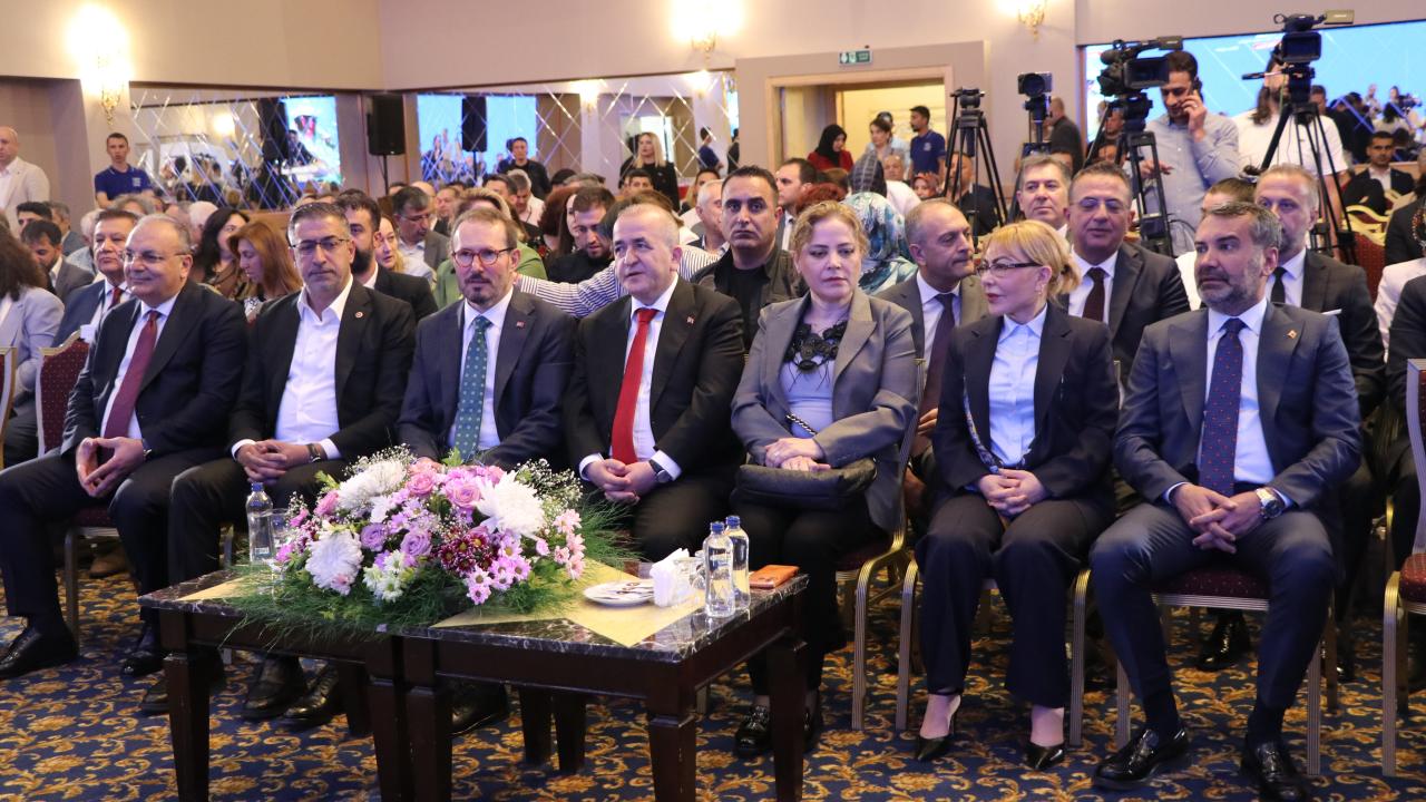 Elazığ'da Ulusal Tütün Kontrolü Kongresi sürüyor