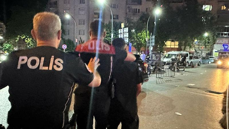 Manisa'da üzerinde uyuşturucu ve palayla yakalanan şüpheli, gözaltında