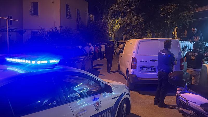 Babasının cenazesiyle 2 gün aynı evde yaşadı
