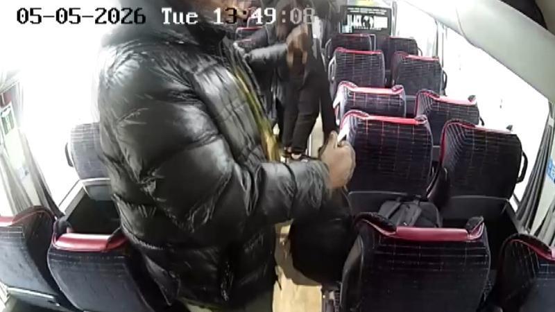 Fatih'te Iraklı turistin çantasını çalan şüpheli yurt dışına kaçarken havalimanında yakalandı
