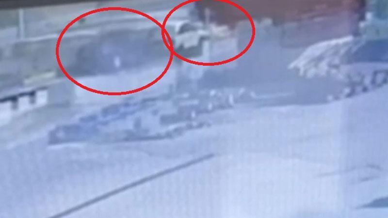 Kayseri’de iki otomobilin çarpıştığı kaza kamerada; 2 yaralı
