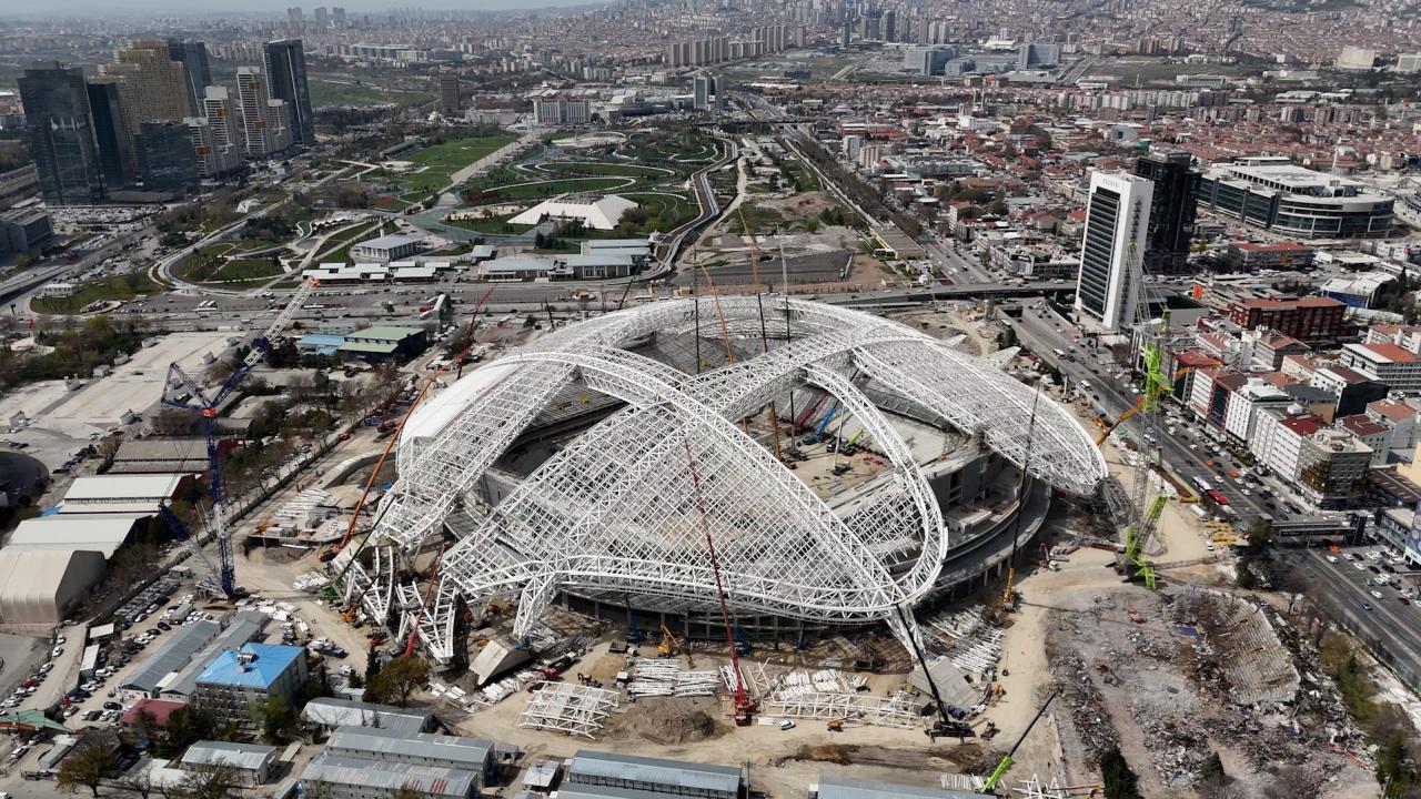 Ankara'daki yeni stadyuma ilişkin bakanlardan ortak paylaşım